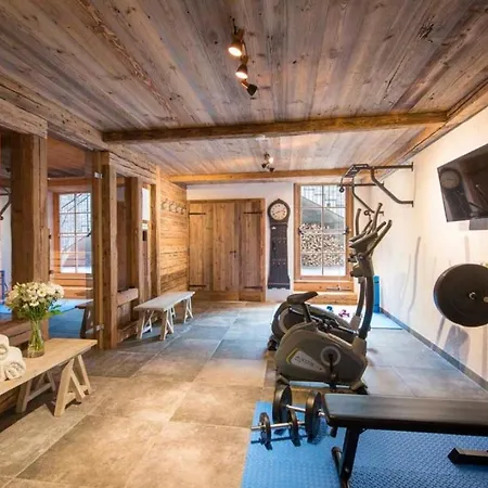 7br Modern Chalet With Sauna- What'app - 0034-635-518-216 - For Reservations! Βίλα Σανκτ Αντόν αμ Άλμπεργκ